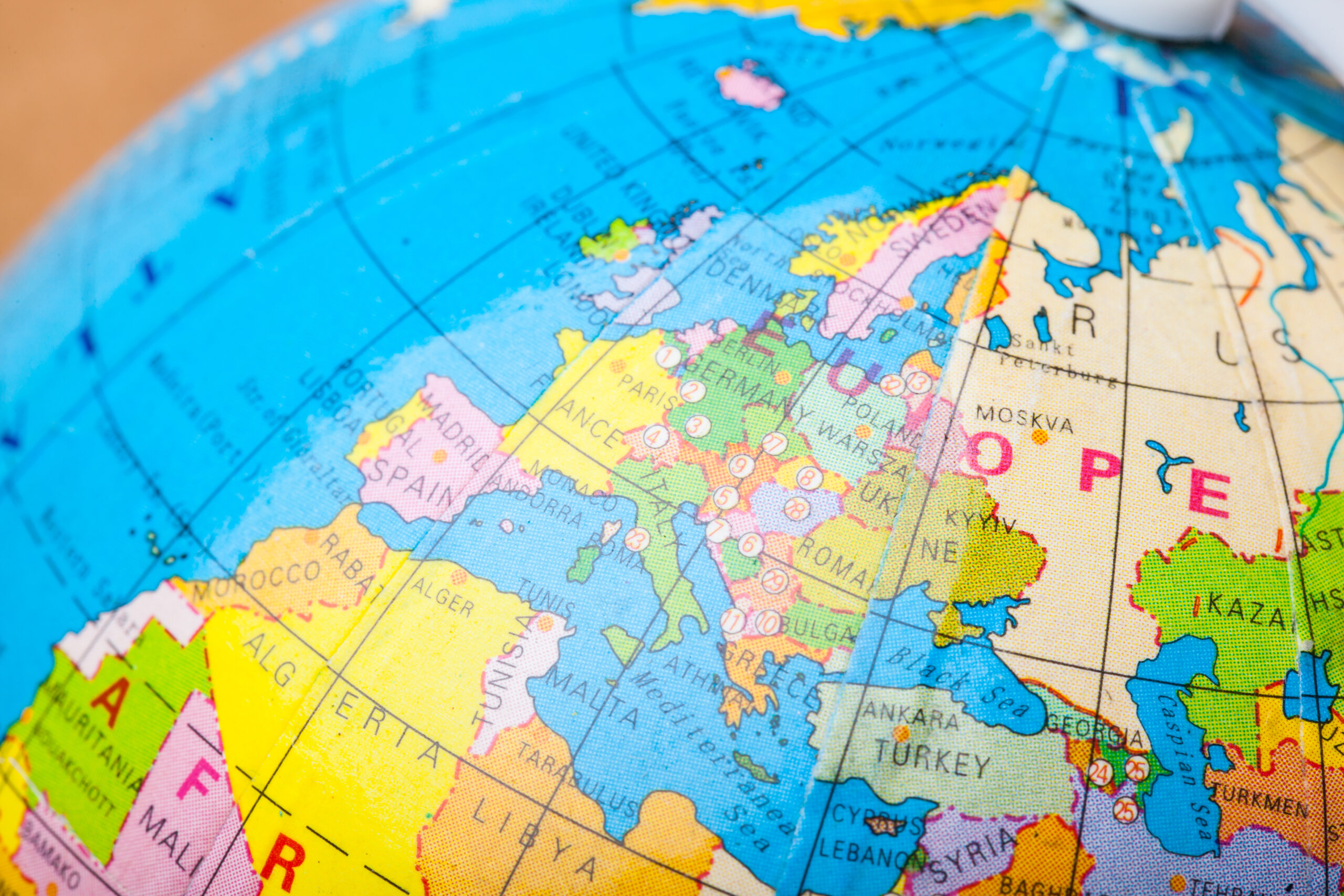 Hele verden skal med - her finner du funfacts om alle land i verden. ILL.FOTO: Envato